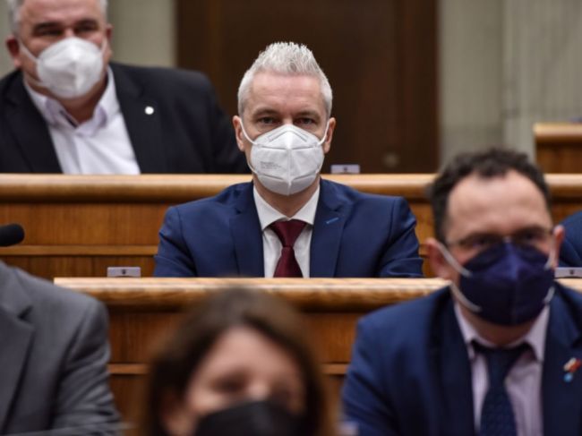 Hlas-SD žiada vládu, aby nefinancovala svoje opatrenia z peňazí samospráv