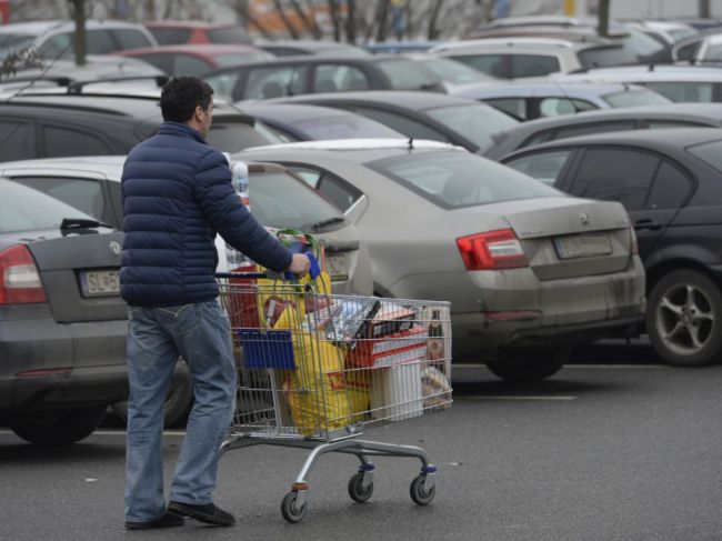 Polícia obvinila muža, ktorý omylom zapálil supermarket