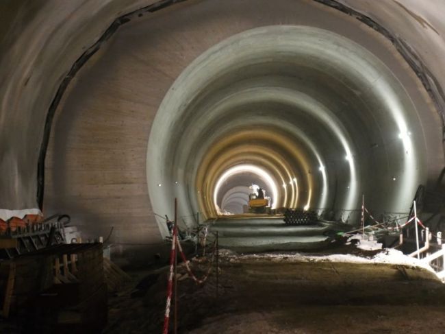 Doležal: O stavebné povolenie do roku 2025 žiadajú len v časti stavby Tunela Višňové