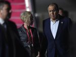 Lavrov pricestoval do dejiska summitu G20. Moskva odmieta politizáciu summitu