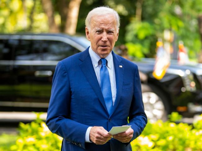 Biden ponúkol Dudovi pomoc pri vyšetrovaní okolností výbuchu v Poľsku