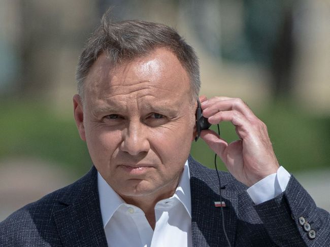 Poľský prezident Duda "naletel" ruskému imitátorovi Macrona