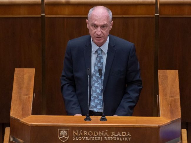 Hirman: Sme blízko dohody o výnimke na export ropných produktov na Ukrajinu