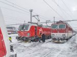 Situácia s vlakovou dopravou je stále napätá, vlaky meškajú stovky minút