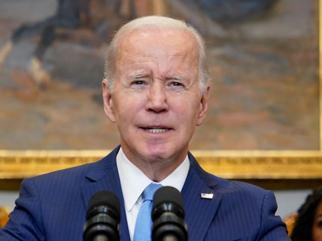 Biden telefonoval so Zelenským, prisľúbil ďalšiu podporu Ukrajine