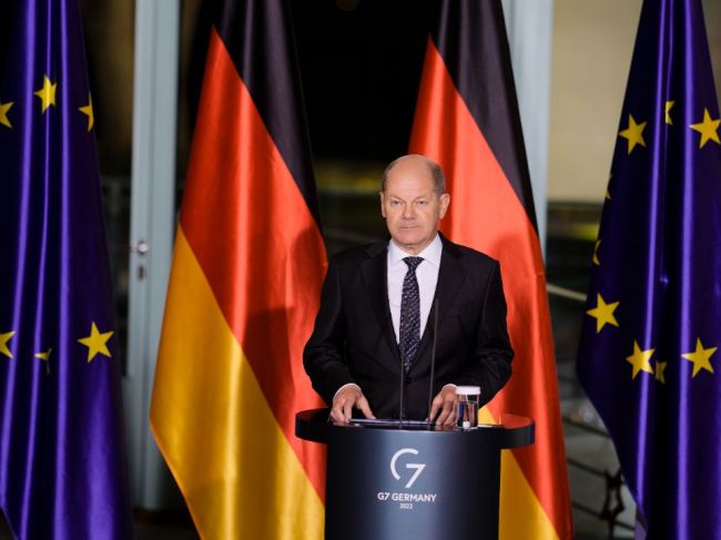 Scholz: Skupina G7 sa dohodla na podpornej platforme pre Ukrajinu