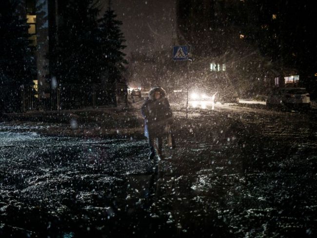 Vo viacerých častiach Ukrajiny sa rozozvučali sirény leteckého poplachu