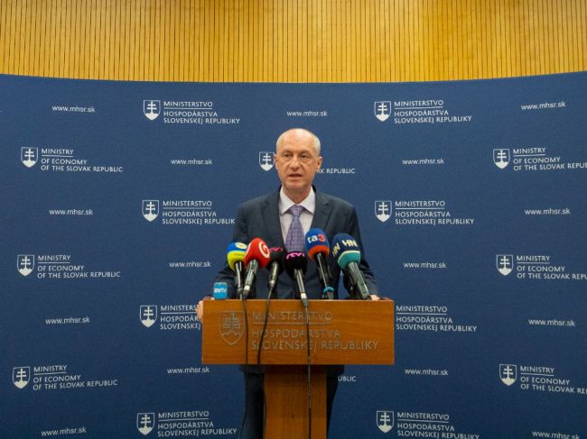 Hirman varuje pred dodatočným zdanením prepravcu plynu Eustream