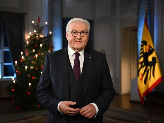 Steinmeier vyzýva na súdržnosť a nádej, koniec vojny na Ukrajine ale neočakáva