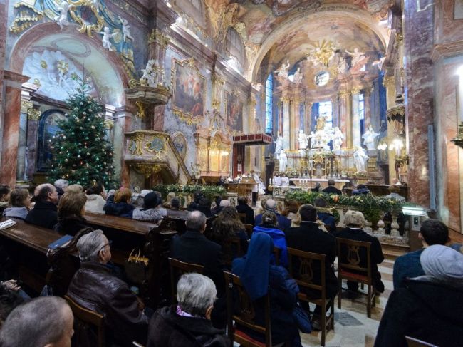 Kresťania na Slovensku i vo svete v nedeľu slávia jeden z najväčších sviatkov