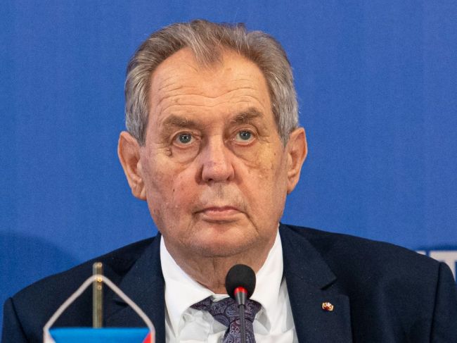 Zeman sa vo svojom poslednom vianočnom posolstve rozlúčil s občanmi