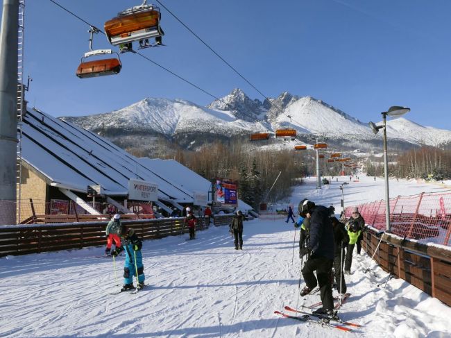 Vysoké Tatry sú plné turistov, nárast návštevnosti oproti Vianociam je citeľný