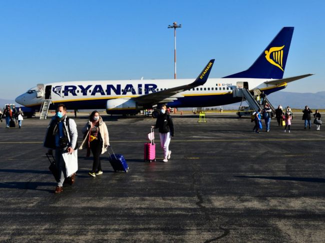 Ryanair prepravil v decembri vyše 11 miliónov cestujúcich, prekonal december 2019