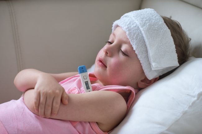 Ako znížiť teplotu bez liekov: Tipy pre deti a dospelých