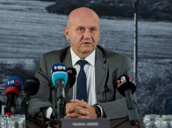 Ak nezvýšime ceny známok, diaľnice budú vyzerať ako cesty tretej triedy, tvrdí NDS