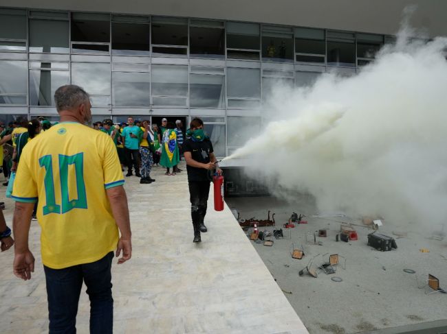 Guterres odsúdil nedeľňajší útok na demokratické inštitúcie v Brazílii