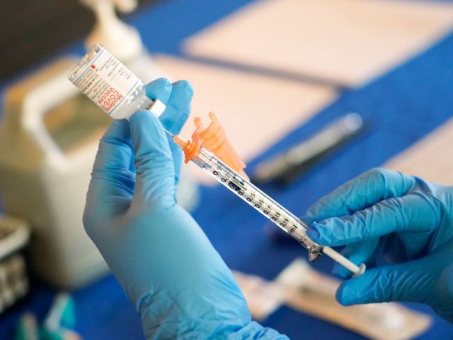 Moderna získala vlani 18,4 miliardy dolárov z predaja vakcíny proti koronavírusu