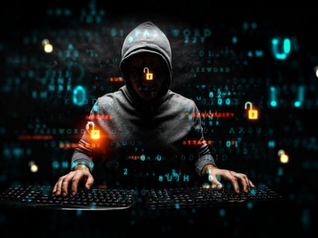 Na webstránky letísk a verejných inštitúcií zaútočili ruskí hackeri