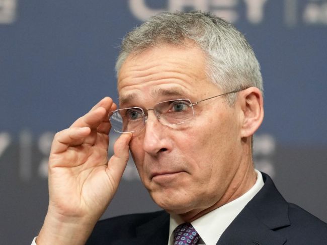 Stoltenberg: NATO bude posilňovať svoje vzťahy s Japonskom