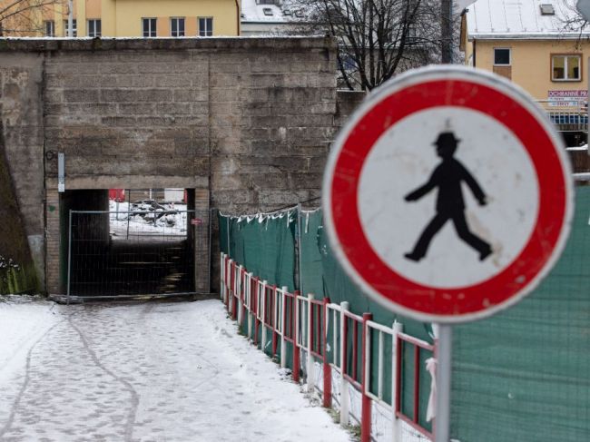 V Žiline trvá mimoriadna situácia, dopravu komplikuje sneženie a silný vietor