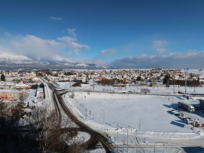 Po víkendovej kalamite sa podarilo sprejazdniť všetky cesty pod Tatrami