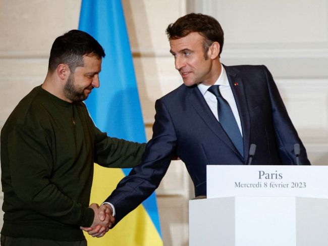 Zelenskyj ocenil, že Macron výrazne zmenil postoj voči Ukrajine