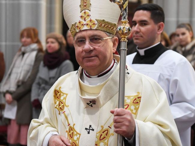 Bober: Všímajme si viac chorých a tých, ktorí sa o nich starajú