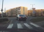 Video: Vodič jazdil zo strany na stranu. Ukázalo sa, že ide o bývalého poslanca
