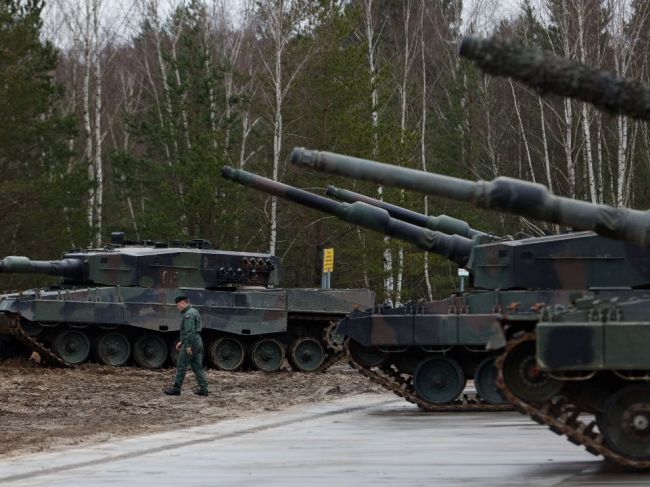 Výrobca nemeckých tankov Leopard 2 je pripravený zvýšiť produkciu