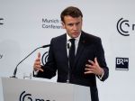 Macron: Na dialóg s Ruskom nie je teraz čas, keďže si zvolilo vojnu