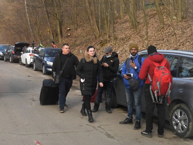 Personálna agentúra Grafton: Ukrajinci Slovákom prácu nekradnú, trhu pomáhajú