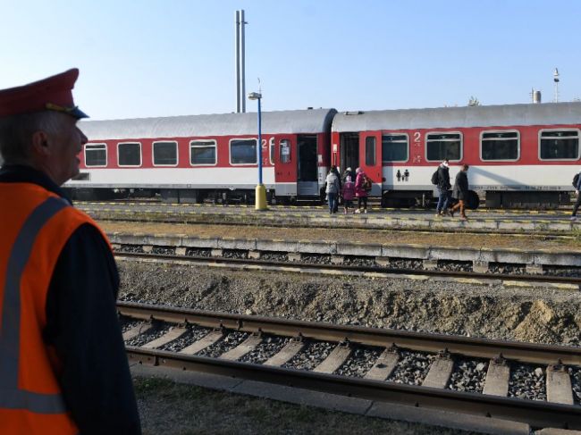 ŽSR evidujú za posledný mesiac šesť smrteľných zrážok vlaku s osobou