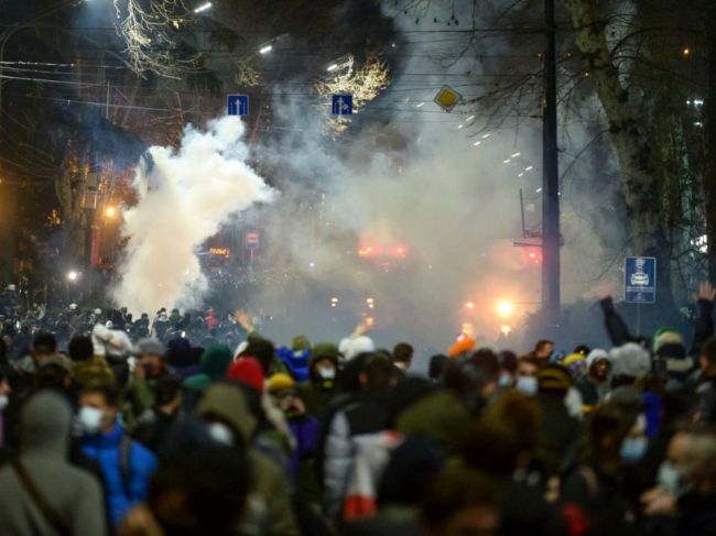 Spojené štáty vyjadrili solidaritu s masovými protestmi v Gruzínsku