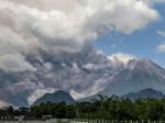 Sopka Merapi opäť vychrlila oblaky plynu a popola