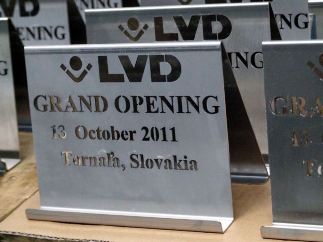 Spoločnosť LVD S3 dostane investičnú od štátu pomoc 870.000 eur pre závod v Tornali