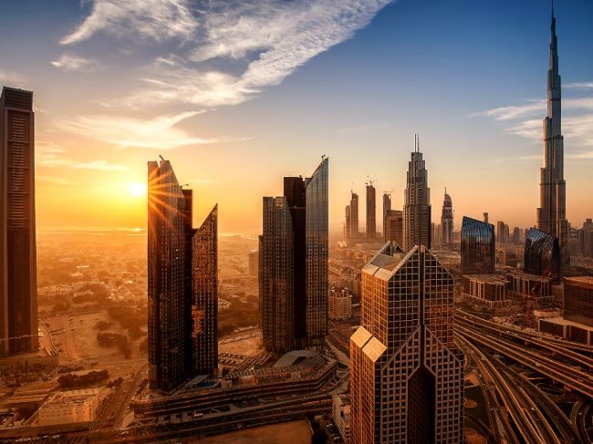 Slovák skočil z okna luxusného hotela v Dubaji, reagovalo aj ministerstvo zahraničia 