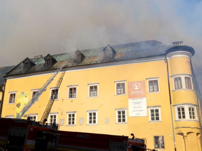 Požiar v Banskej Štiavnici závažne poškodil budovu Berggerichtu