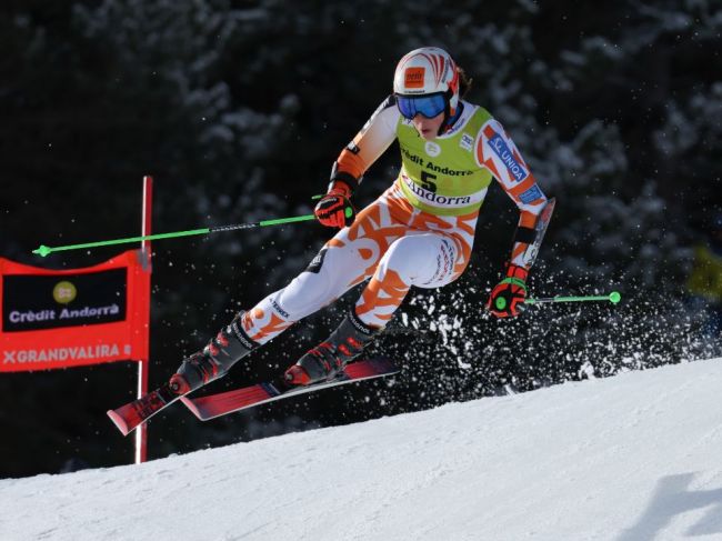 Video: Petra Vlhová spadla v 1. kole obrovského slalomu v Soldeu