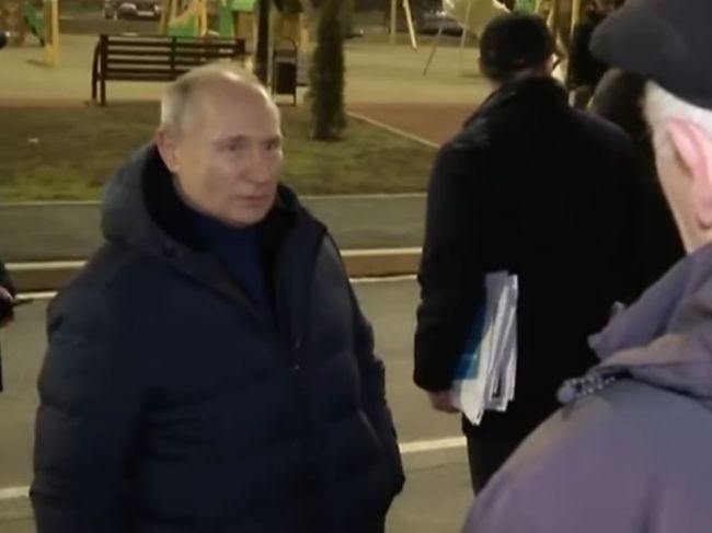 Podvrh z Mariupolu: Video vraj svedčí o Putinovom dvojníkovi, toto natočili v okupovanom meste