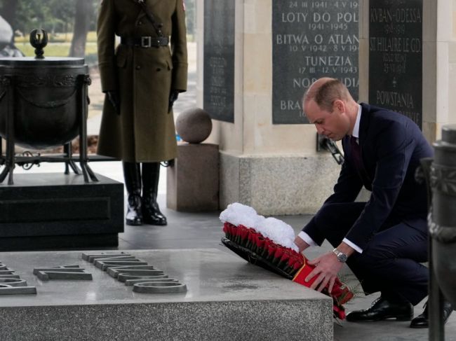 Princ William si vo Varšave uctil Poliakov, ktorí padli vo vojnách