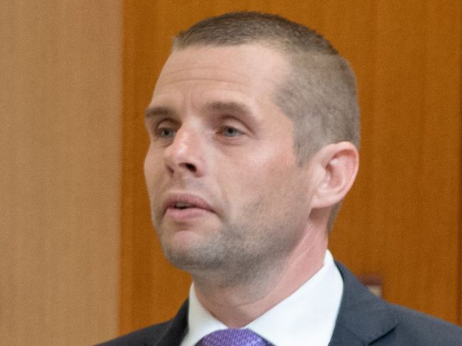 Vláda stiahla nomináciu Martina Klusa na člena Európskeho dvora audítorov
