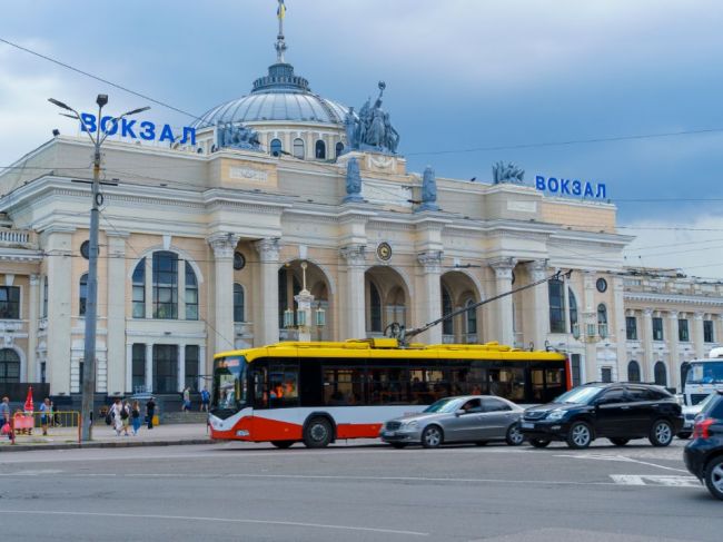 Ukrajinské úrady hlásili ruský dronový útok na mesto Odesa