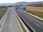 K výhradám NKÚ v prípade mýta sa pridali aj mimovládky a dopravcovia