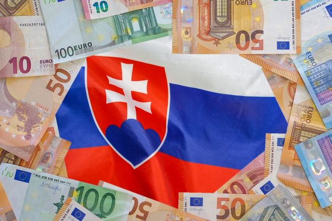 Slováci sú vo finančnej gramotnosti na chvoste EÚ