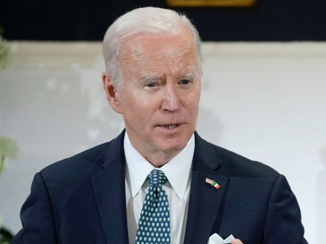 Biden žiada lepšie zabezpečenie citlivých dokumentov v reakcii na únik