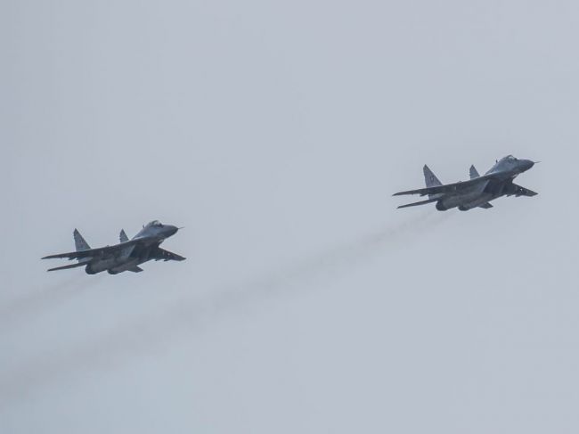 Všetky stíhacie lietadlá MiG-29 zo Slovenska sú už na Ukrajine