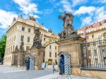 Bezpečnostné kontroly pri vstupe na Pražský hrad skončia