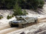 Ozbrojené sily SR si prevzali druhý z 15 tankov Leopard 2A4 od Nemecka