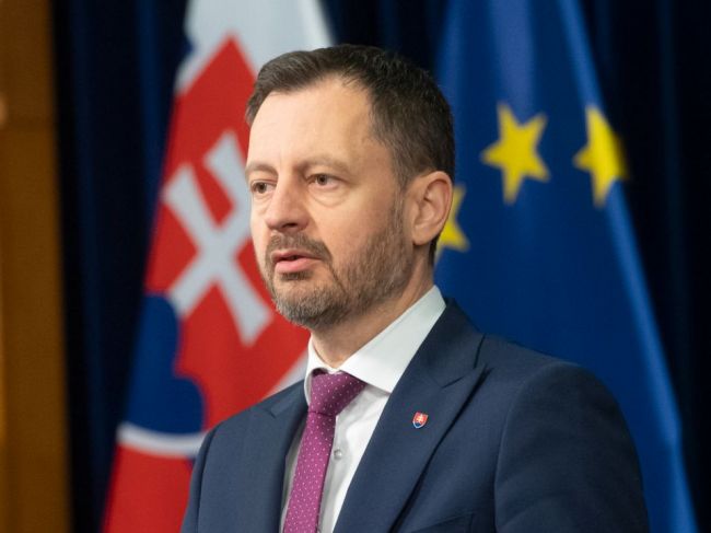 Premiér zvolá stretnutie s neziskovým sektorom pre pripomienkovanie zákonov