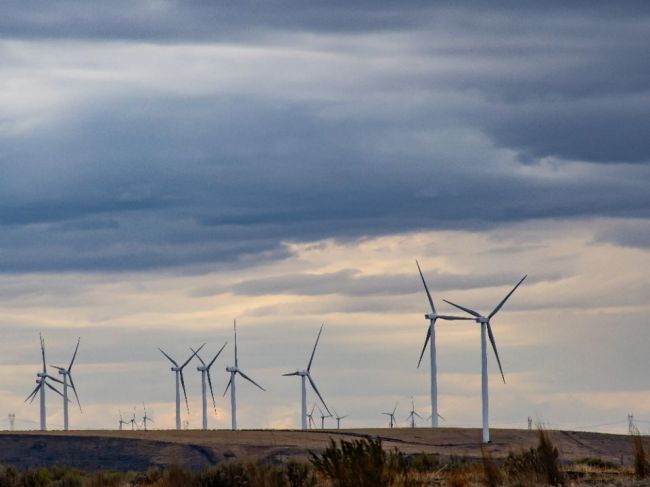 Takmer 20 % územia SR je vhodných na výstavbu desaťtisícov veterných turbín